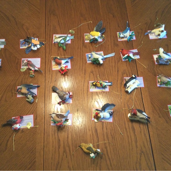 Danbury Mint Songbird Ornaments Set of 25 - Picture 2 of 7